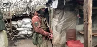 Svitlodarsk bölgesindeki Ukrayna askerleri