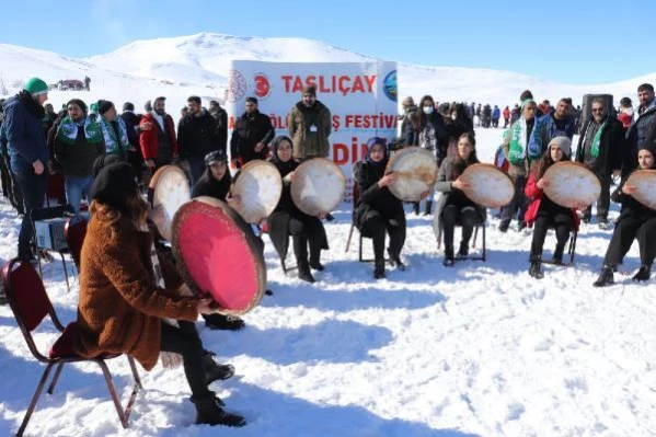 Ağrı'da 2241 rakımlı Balık Gölü'nde kış festivali düzenlendi