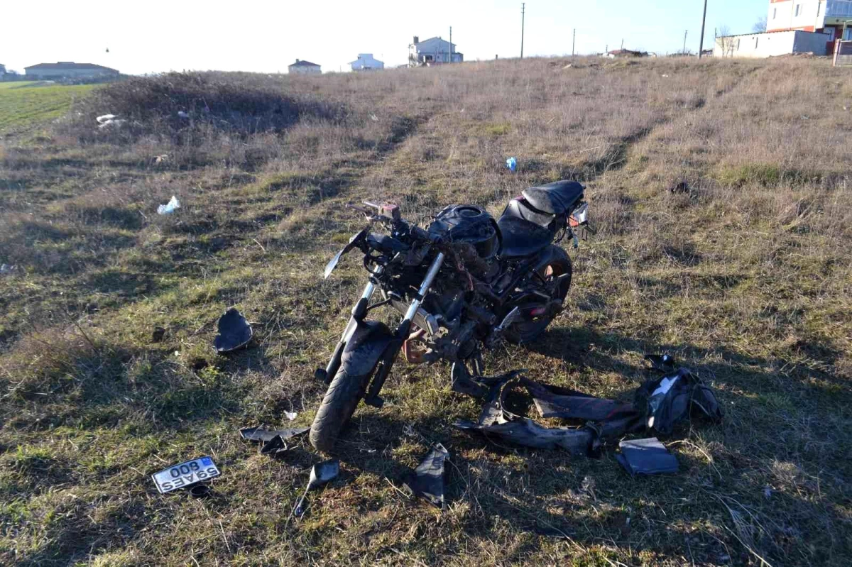 Alkollü sürücünün kullandığı motosiklet takla attı: 2 yaralı
