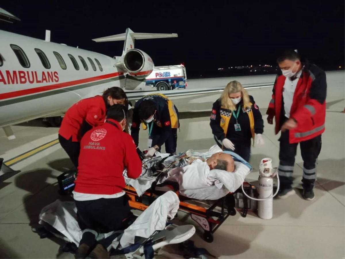 Almanya\'da beyin kanaması geçiren İzmirli öğretmen ambulans uçakla Türkiye\'ye getirildi