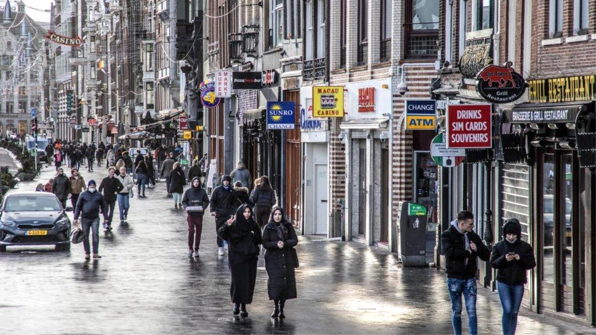 Amsterdam\'da yüksek kira beklentisiyle evini boş tutan ev sahiplerine ceza