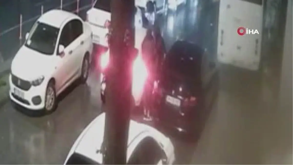 Araçların hayalet göstergelerini çalan şahıslar kamerada