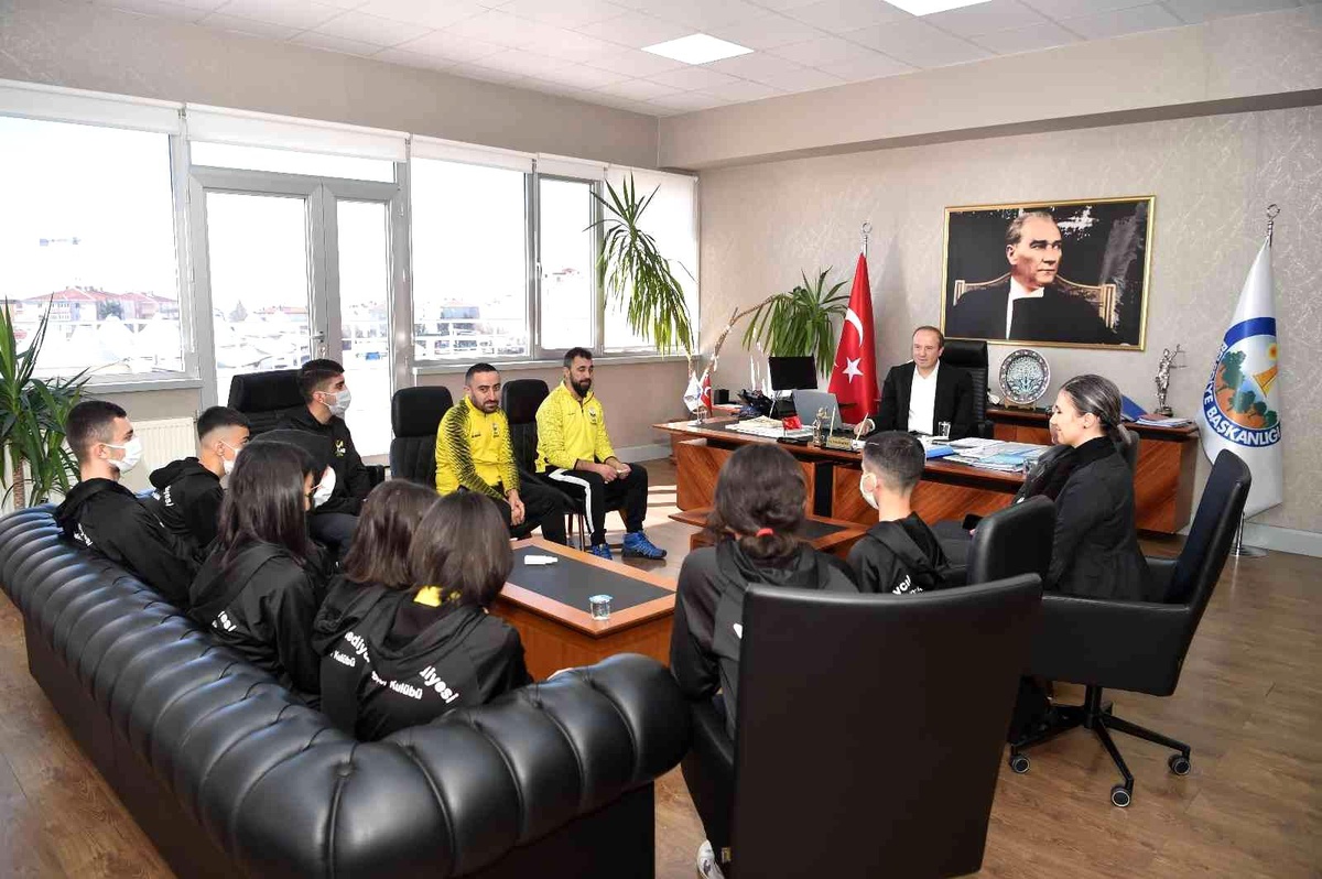 Avcılarlı sporcular ülkemizi Avrupa\'da temsil edecek