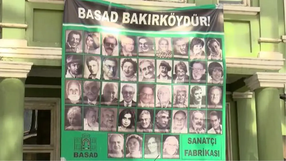 BASAD BİNASI PROTESTOLAR ARASINDA TAHLİYE EDİLDİ