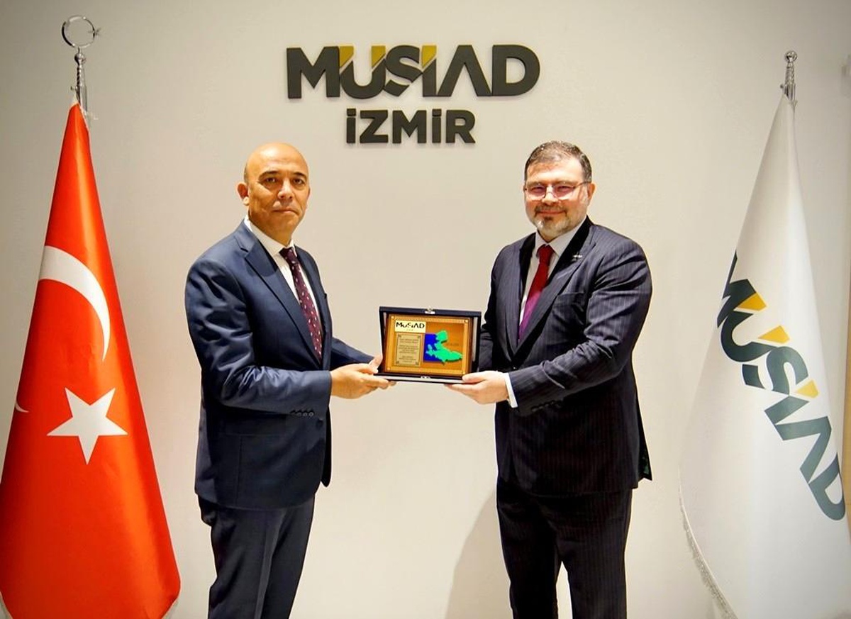 İzmir İl Emniyet Müdürü Şahne, MÜSİAD İzmir\'i ziyaret etti