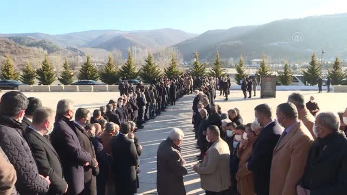 MHP Genel Başkanı Bahçeli, Ülkücü Şehitler Anıtı\'nı ziyaret etti