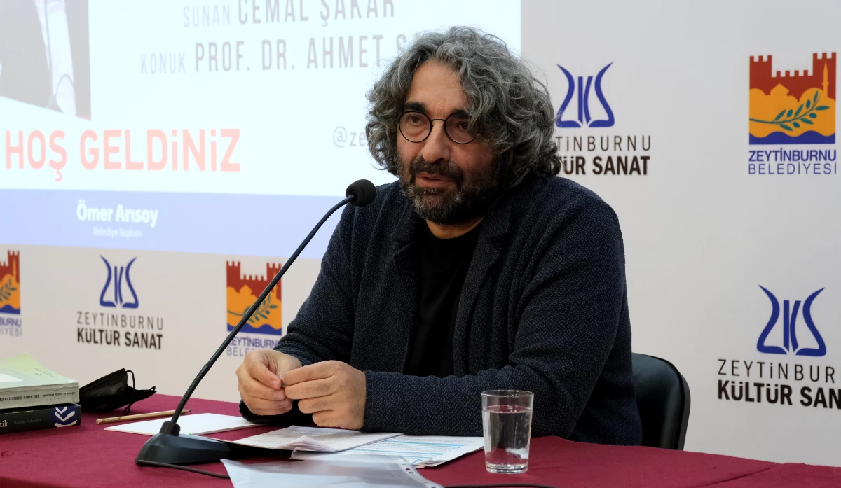 Prof. Dr. Ahmet Sarı "Edebiyat Ne Söyler" söyleşisine konuk oldu