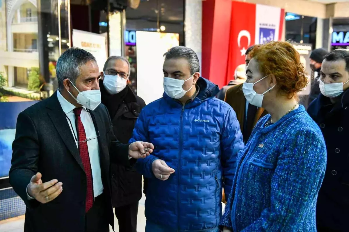 ABB\'nin, gıda israfına dikkat çeken sergisi Kızılay Metro Sanat Galerisi\'nde açıldı