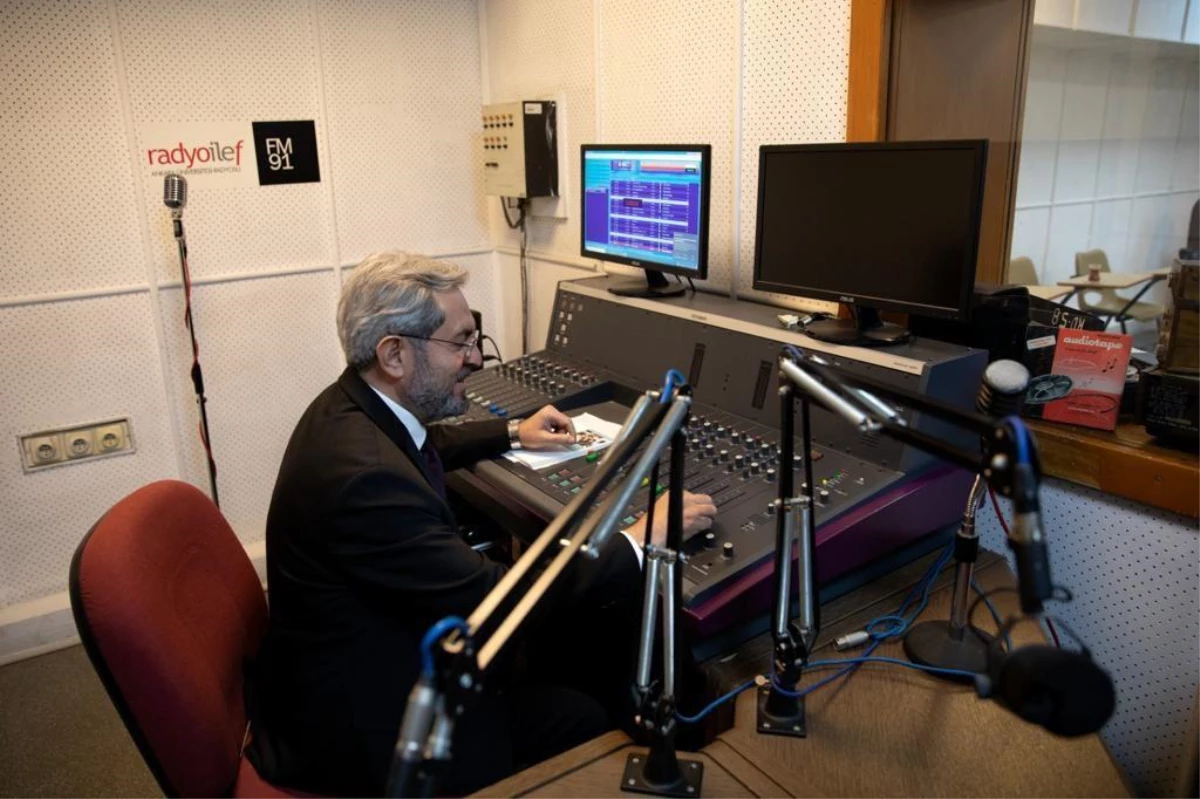 Büyükelçiler, Dünya Radyo Günü\'nü kendi dillerindeki mesajlarıyla kutladı