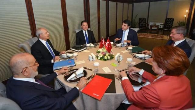 İçişleri Bakanı Soylu'dan 6 muhalefet liderine yuvarlak masa tepkisi: Bu millet size imkan vermeyecek