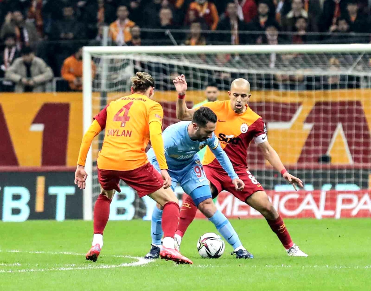 Kayserispor İstanbul\'dan 1 puanla döndü
