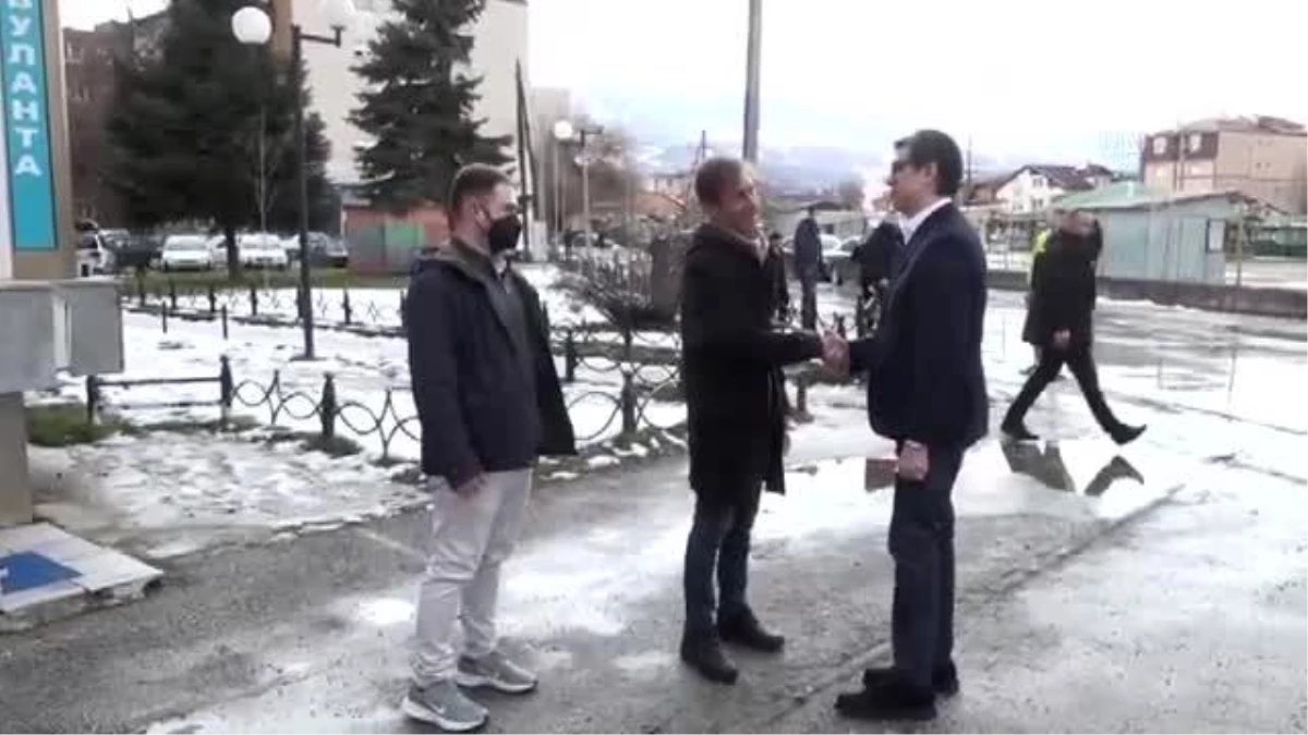?Kuzey Makedonya Cumhurbaşkanı Pendarovski\'den down sendromlu öğrencinin evine destek ziyareti
