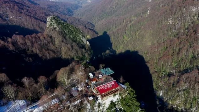 Sapanca Gölü manzaralı cam teras doğa turizminin çekim merkezi oldu