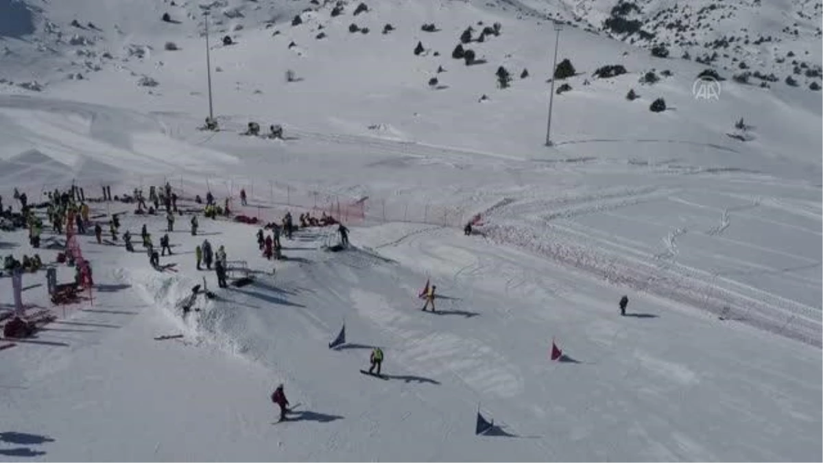 Snowboard Alpine 2. Etap Yarışmaları başladı