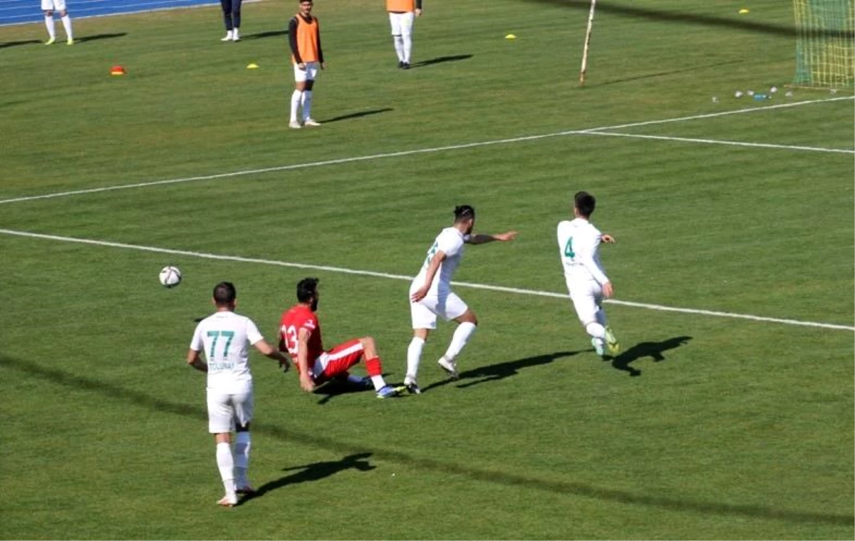 TFF 3. Lig: Osmaniyespor FK: 0 Hendekspor: 0