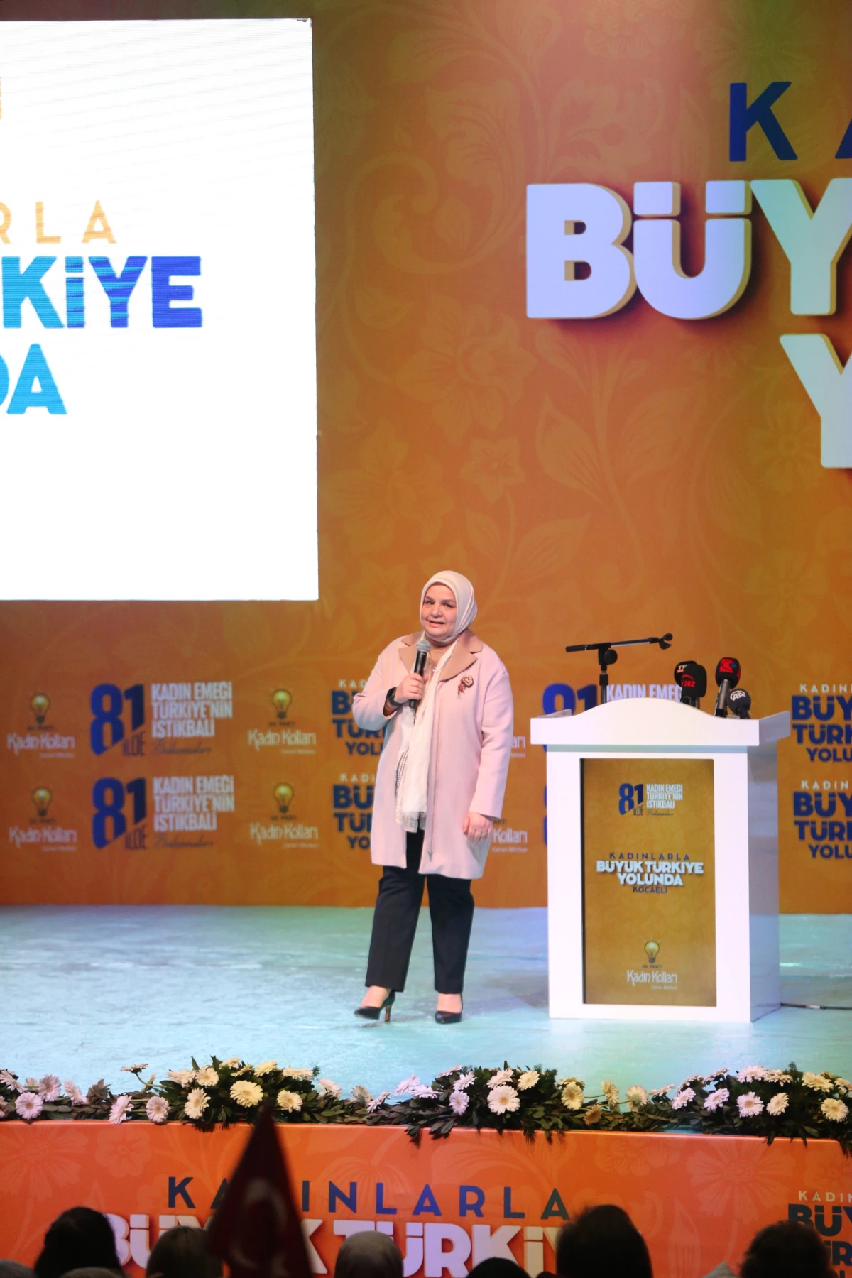 AK Parti Kadın Kolları\'ndan Kocaeli\'de kadın emeği buluşması
