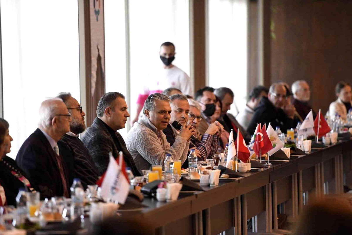 Başkan Uysal: "Eski Meltem çarşıyı yeniden yakalamayı istiyoruz"