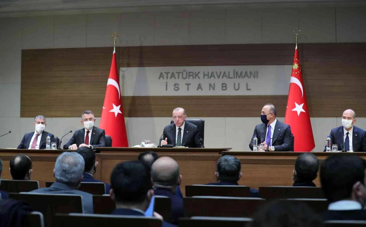 Son dakika haber: Cumhurbaşkanı Erdoğan: "Bizim attığımız adımlara karşı ters adımlar atanlara karşı şiddetli cezai müeyyideler uygulayacağız"