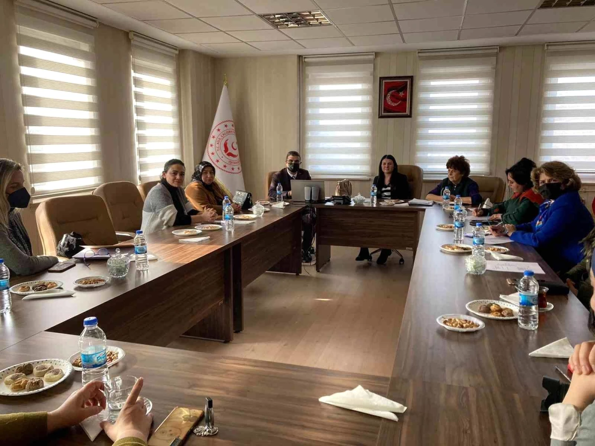 Erzurum\'da "Kadınların Kooperatifler Yoluyla Güçlendirme" projesi ihtiyaç analiz çalışması