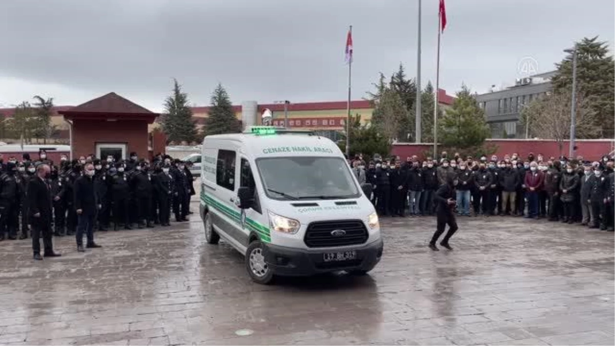 Görev başında kalp krizi geçiren 29 yaşındaki polis son yolculuğuna uğurlandı