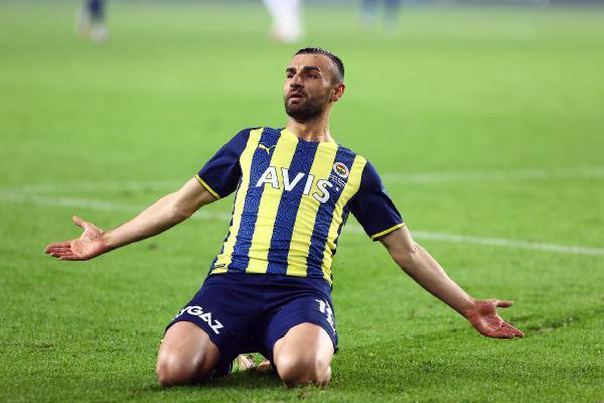 Fenerbahçeli Serdar Dursun, Slavia Prag maçına yetişebilir