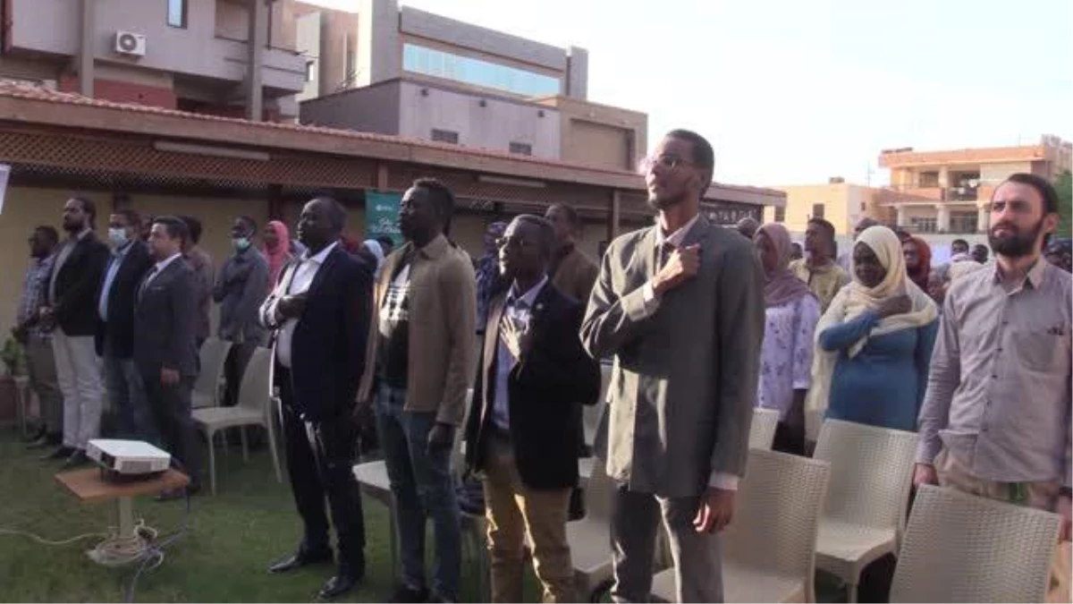 Sudanlılar, YTB\'nin "Türkiye Bursları"na büyük ilgi gösterdi
