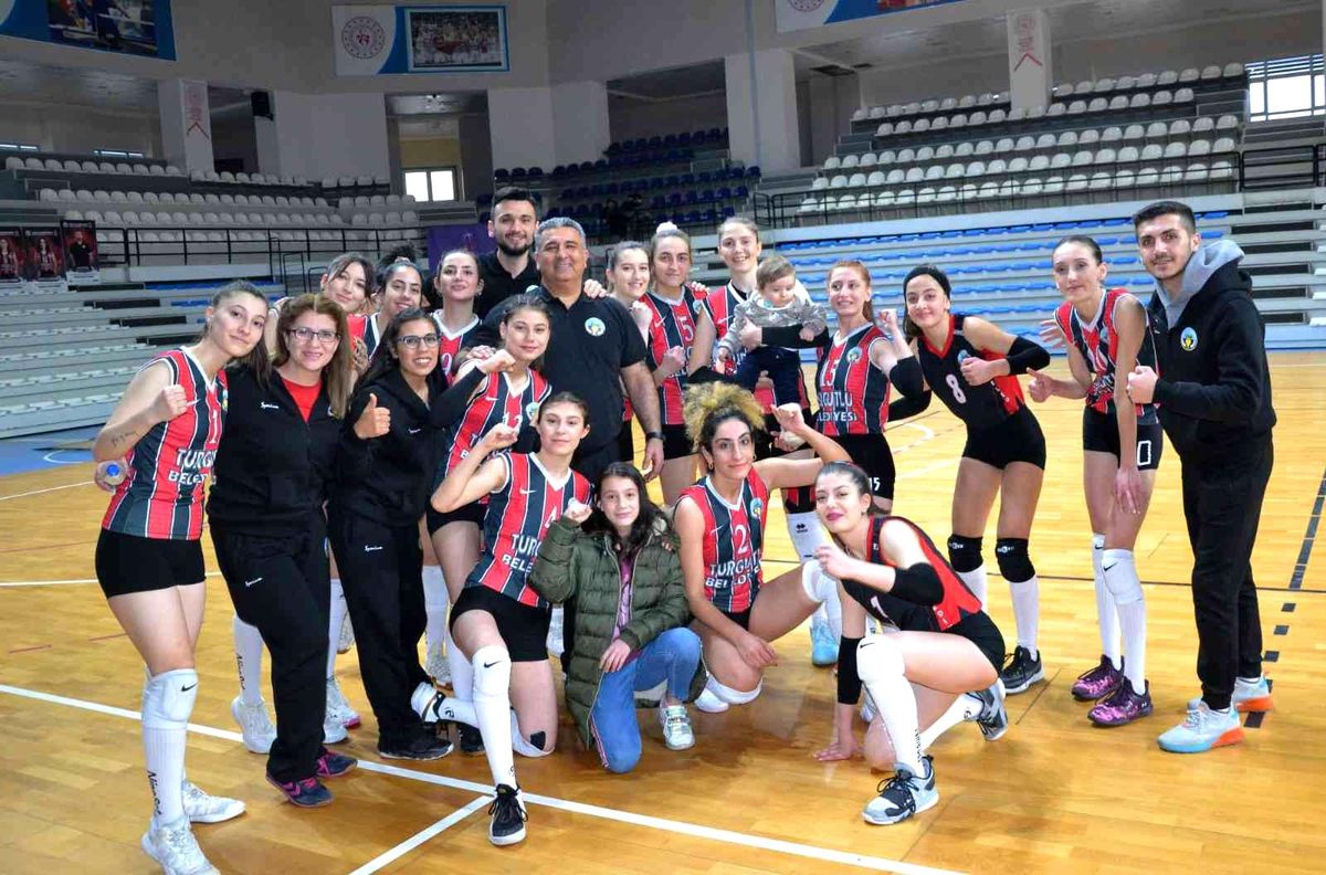 Turgutlu derbisinde gülen taraf Turgutlu Belediyesi oldu