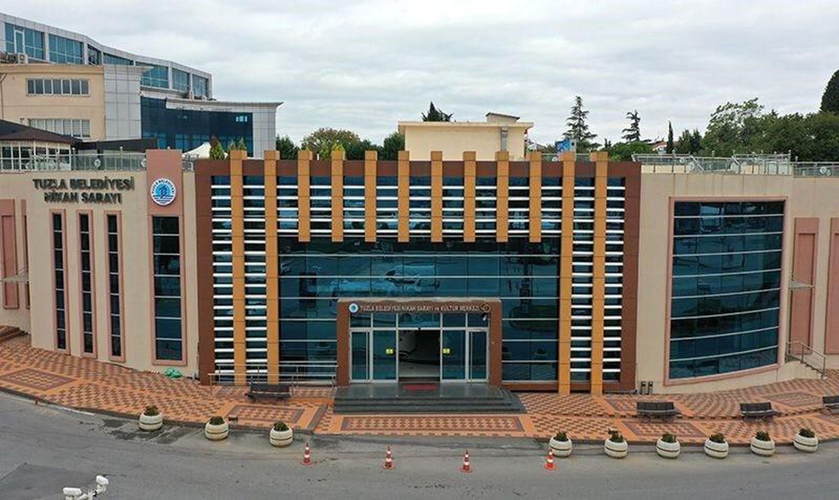 Tuzla\'da 11 çift Sevgililer Günü\'nde evlendi