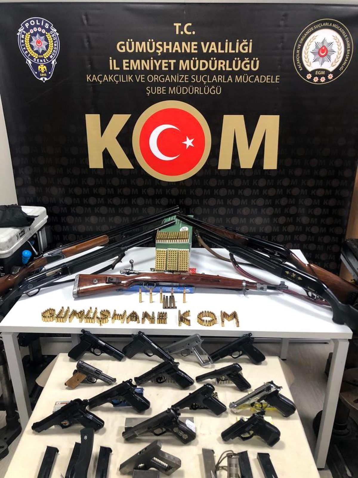 8 ilde eş zamanlı kaçak silah operasyonu
