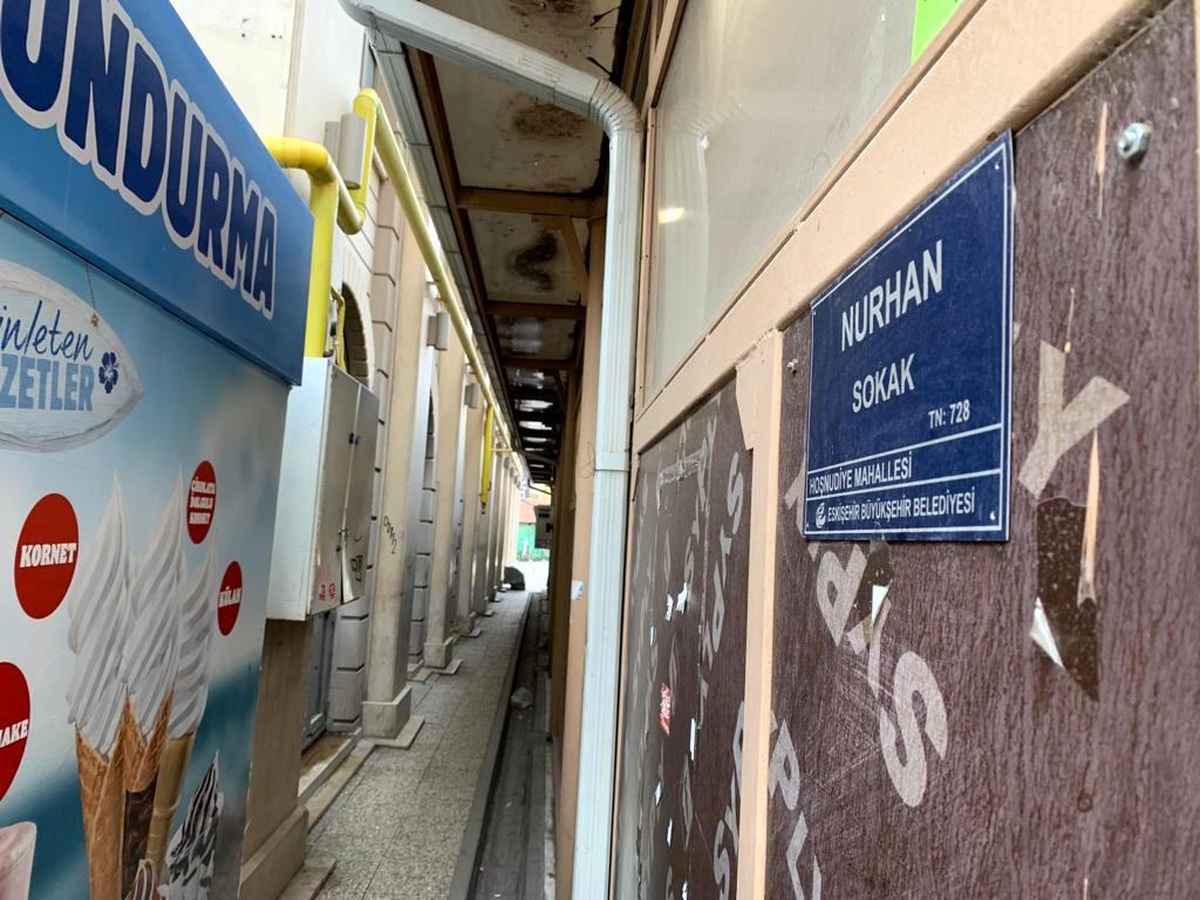 Ara sokak özellikle geceleri tehlike saçıyor