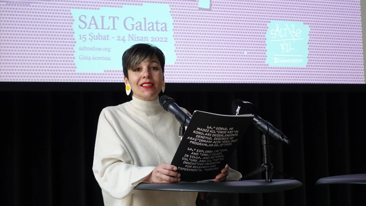 Ayhan Safoğlu\'nun "Teneffüs" sergisi Salt Galata\'da sanatseverlerle buluştu