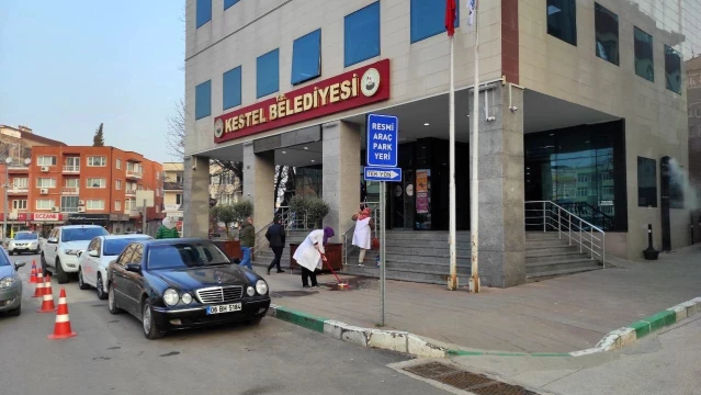Bursa'da belediye başkan yardımcısına çirkin saldırı