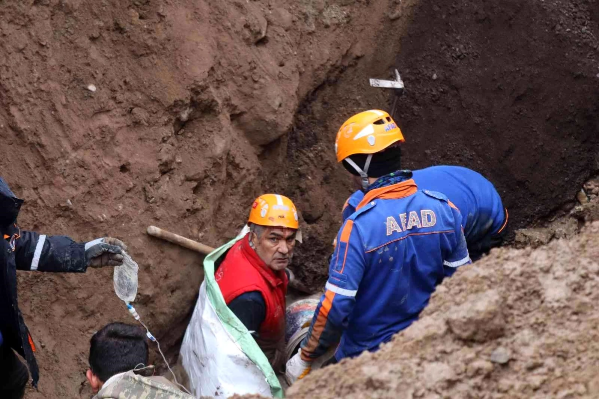 Kayseri\'de toprak kayması sonucu mahsur kalan işçi 3 saatte kurtarıldı