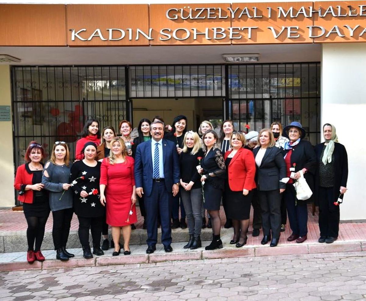Çetin: "Kadınlarımız başımızın tacı"