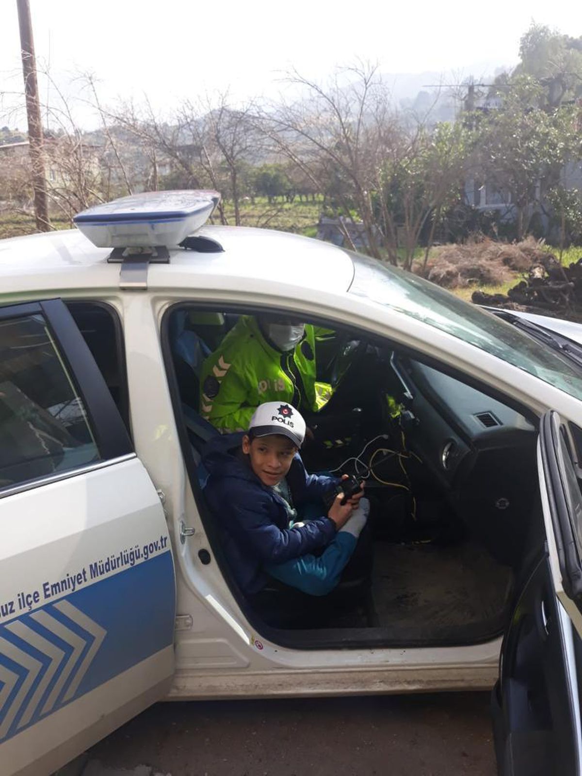 Son Dakika | Hatay\'da hidrosefali hastası çocuğun polis olma hayali gerçekleştirildi