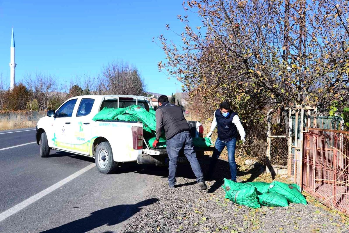 Kahramankazan'da bin haneye 500 ton kömür yardımı