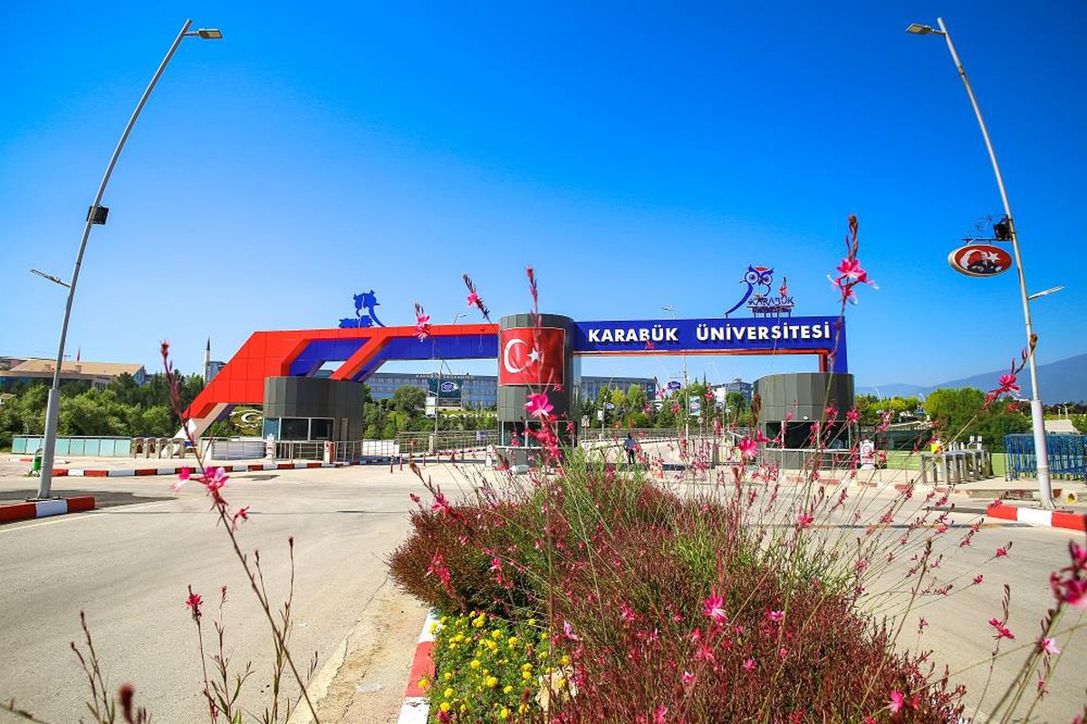 Karabük Üniversitesi "dünyanın en iyi genç üniversiteleri" arasında gösterildi