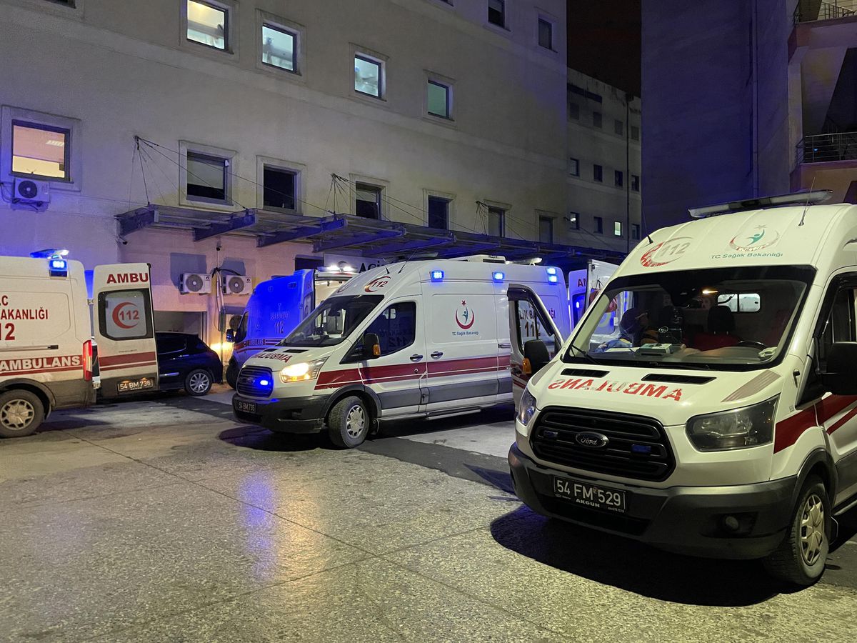 Son dakika haberleri | Sakarya\'da hastane bahçesindeki silahlı kavgaya ilişkin 1 şüpheli yakalandı