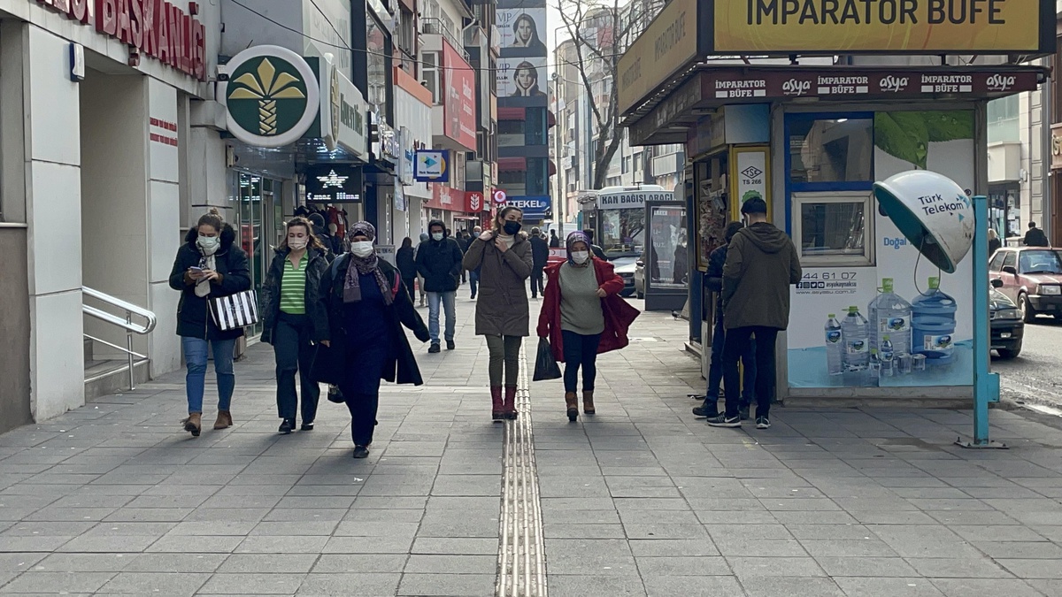 Zonguldak\'ta artan Kovid-19 vakalarına karşı aşı çağrısı