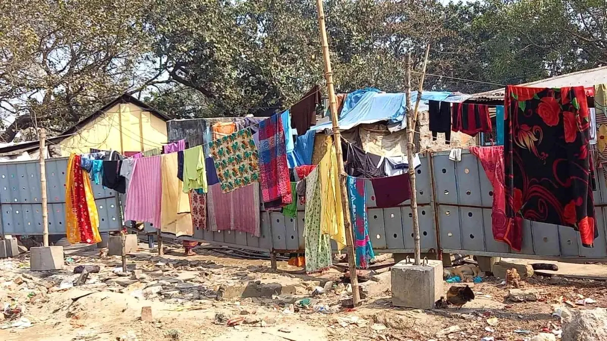 Bangladeş'te Demiryolu Hattında Yaşam Mücadelesi