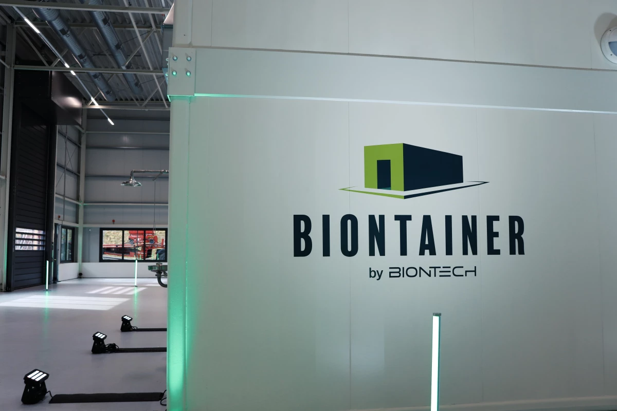 BioNTech, mRNA tabanlı aşı üretimi için Afrika\'ya konteyner fabrikalar gönderecek