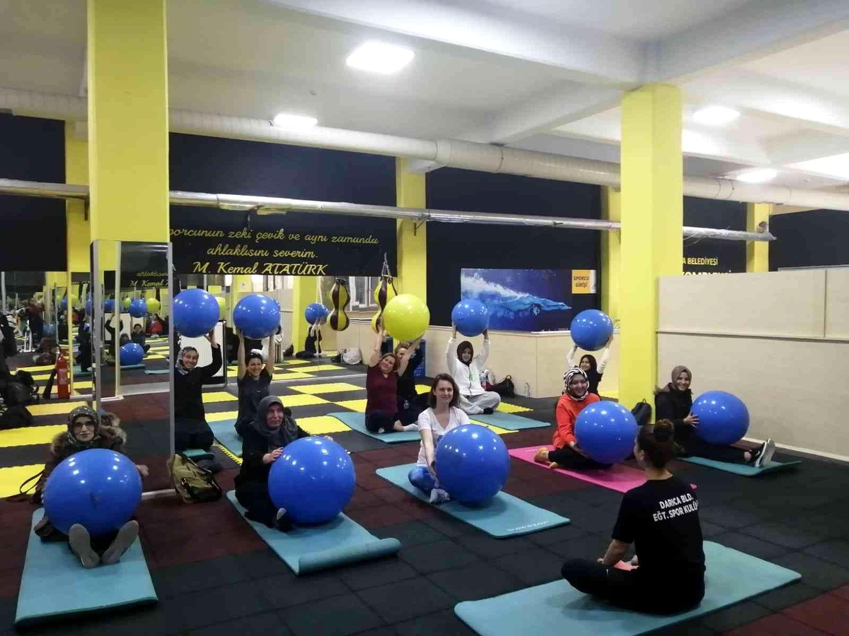 Darıca\'da kadınlar için pilates dersleri veriliyor