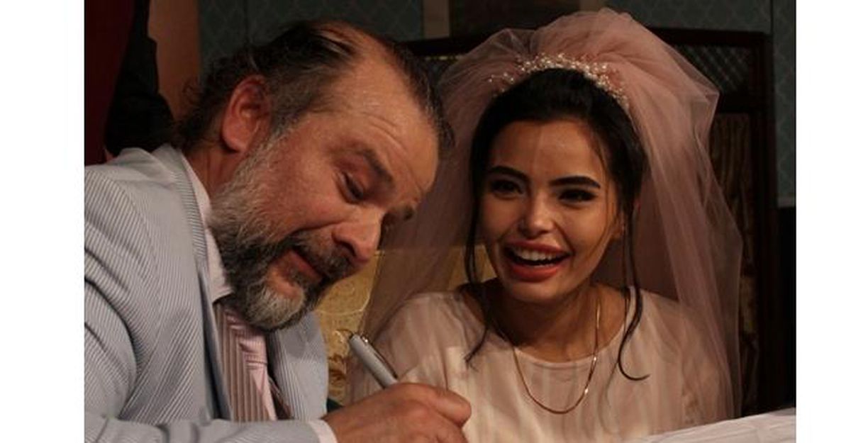 Dinara Üstün "sahnede Evlendim Gerekirse Sahne Doğururum"