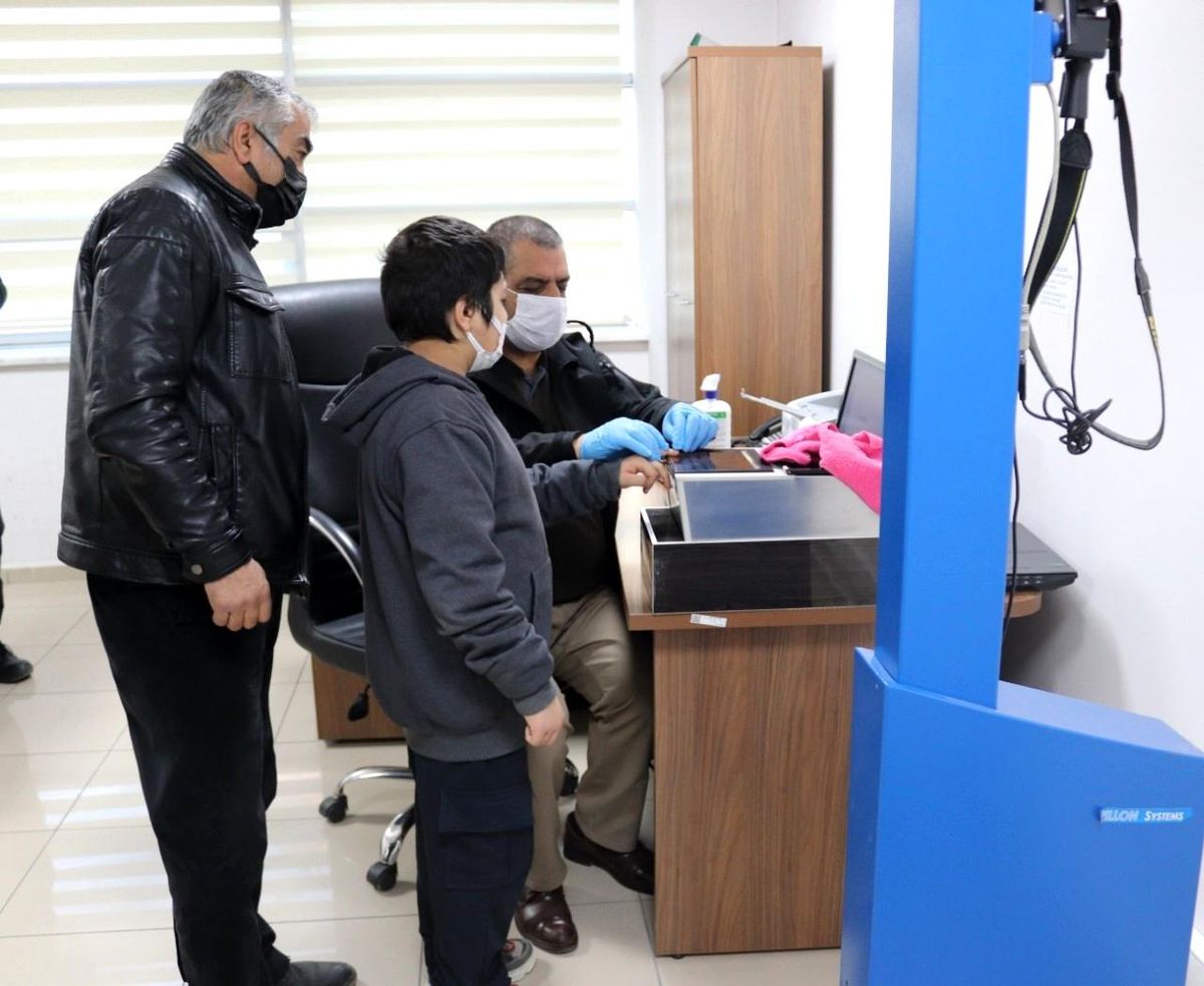 Engelli öğrencilerin parmak izi alındı