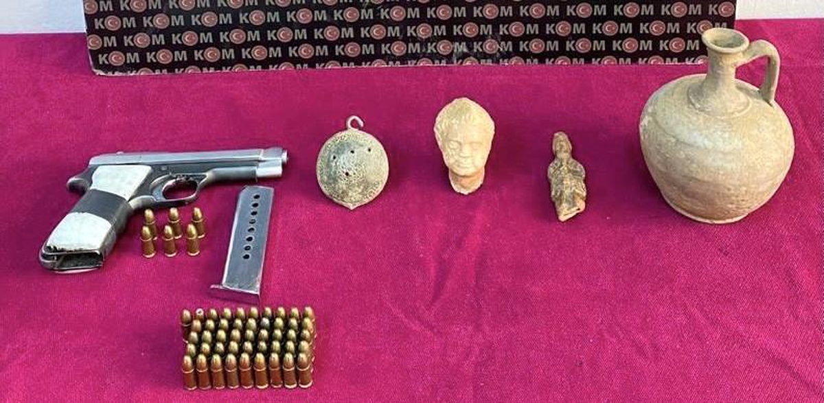 İzmir\'de Roma ve Bizans dönemine ait tarihi eserler ele geçirildi