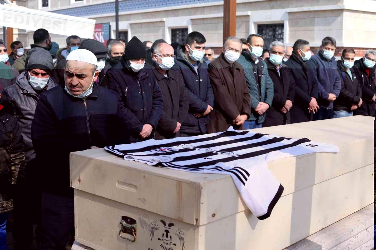 Koronadan vefat eden sağlık çalışanına acı veda