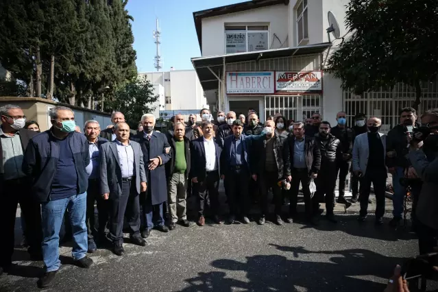 Mersin'de yerel gazete bürosuna yumurtalı ve boyalı saldırıya tepki