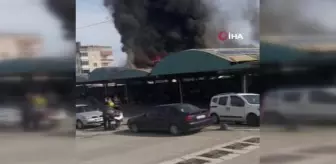 Pazarda yangın paniği... Semt pazarında çıkan yangın alışverişe gelen vatandaşları korkuttu