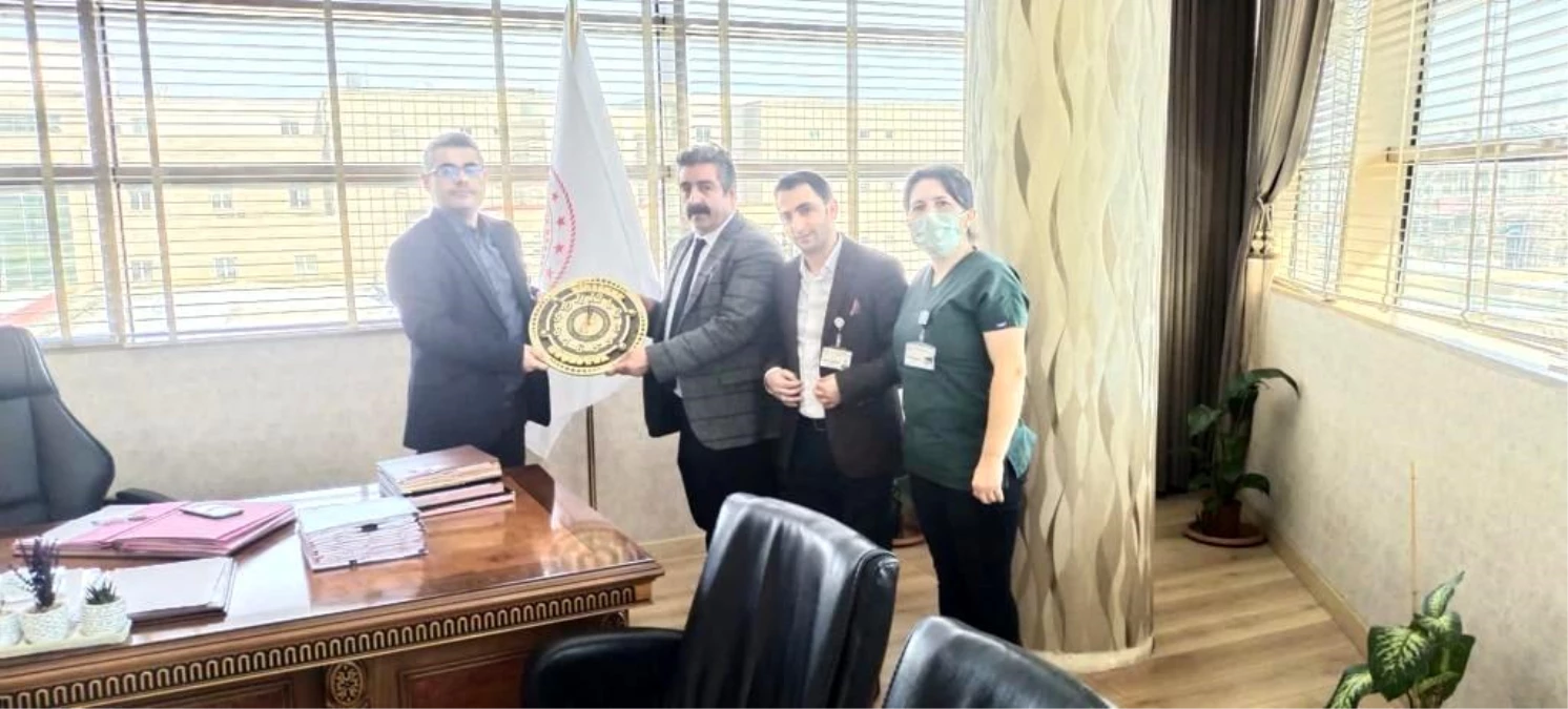 Türkiye Sağlık İşçileri Sendikası heyetinden Şehir Hastanesi\'ne ziyaret