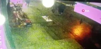 Yayaların ölümden döndüğü kaza kamerada